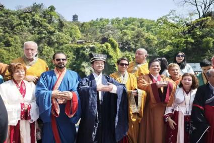 Mr. Consul General attended the 2026 Dujiangyan Water-Releasing Festival image